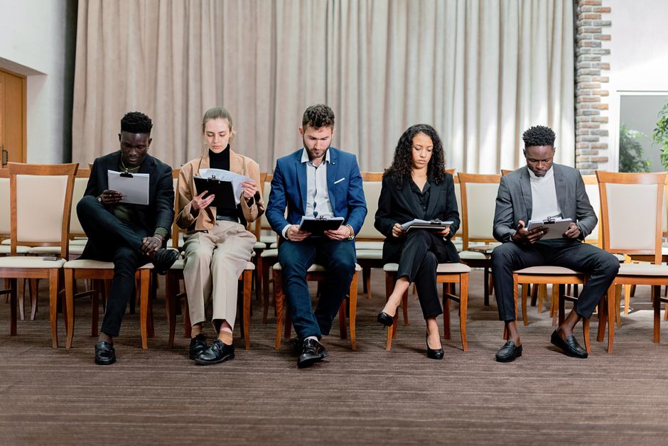 Professionals van het recruitmentteam van Maximizd die samenwerken aan employer branding en recruitment marketing strategieën.